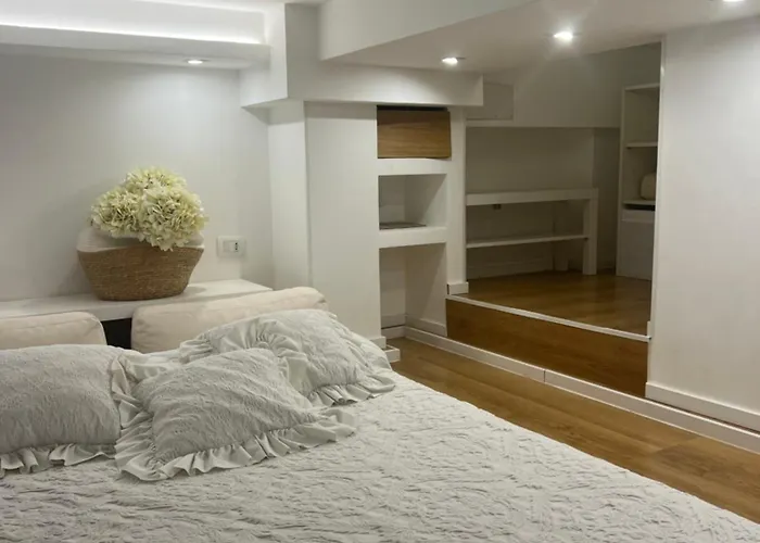 Modern Mini Loft Fleming